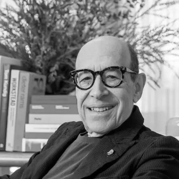 Portrait of Adam Hanft